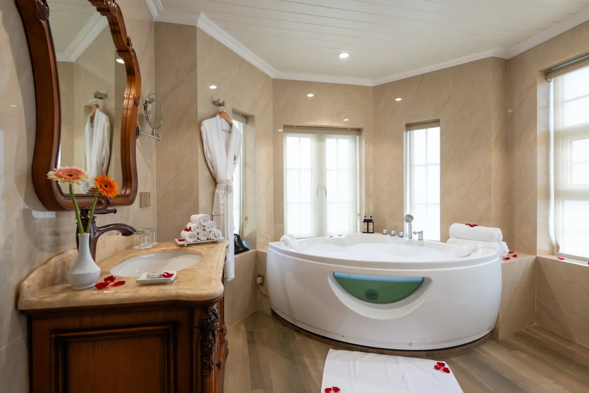 Diplomatic Suite at Horton Heights